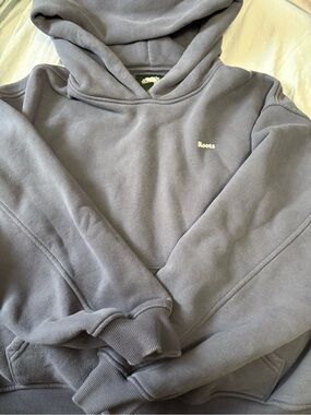 Women’s roots hoodie for sale 🚨